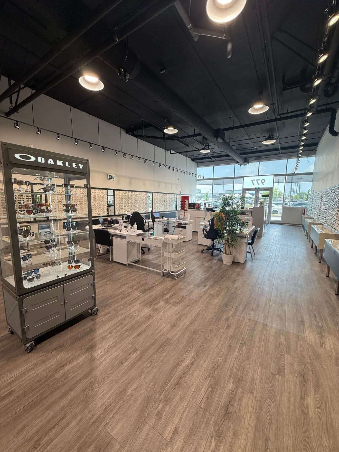 Éconolunettes Pointe Claire (photo: mike, via Google)