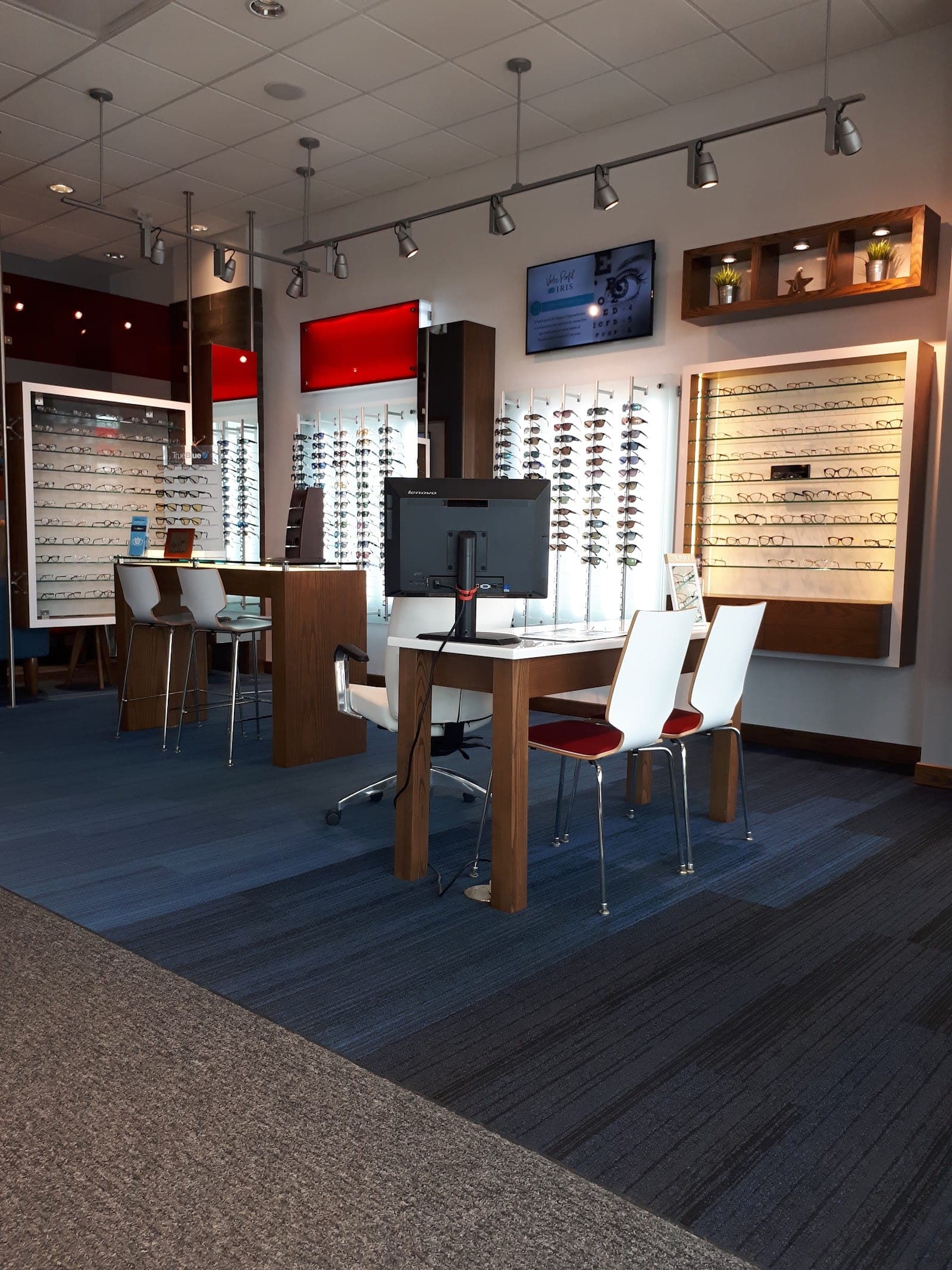 IRIS Optométristes et Opticiens - Varennes (photo: Tania lévesque, via Google)