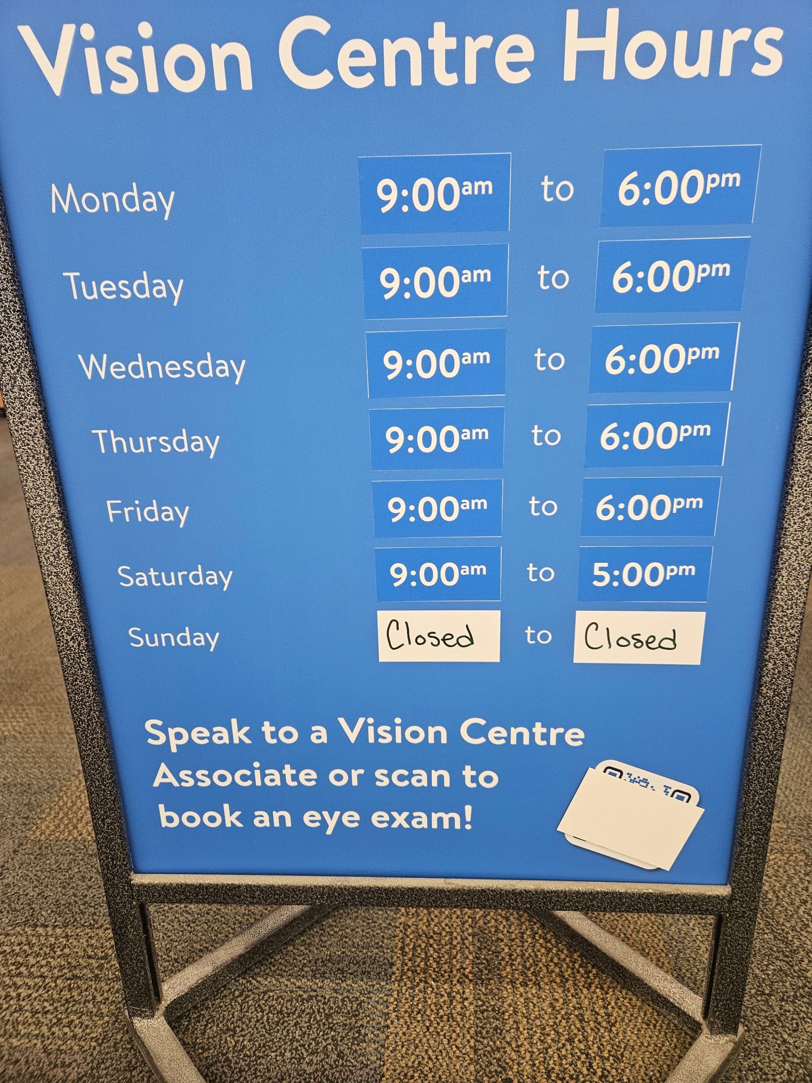 Walmart Vision Centre (photo: Krystal, via Google)
