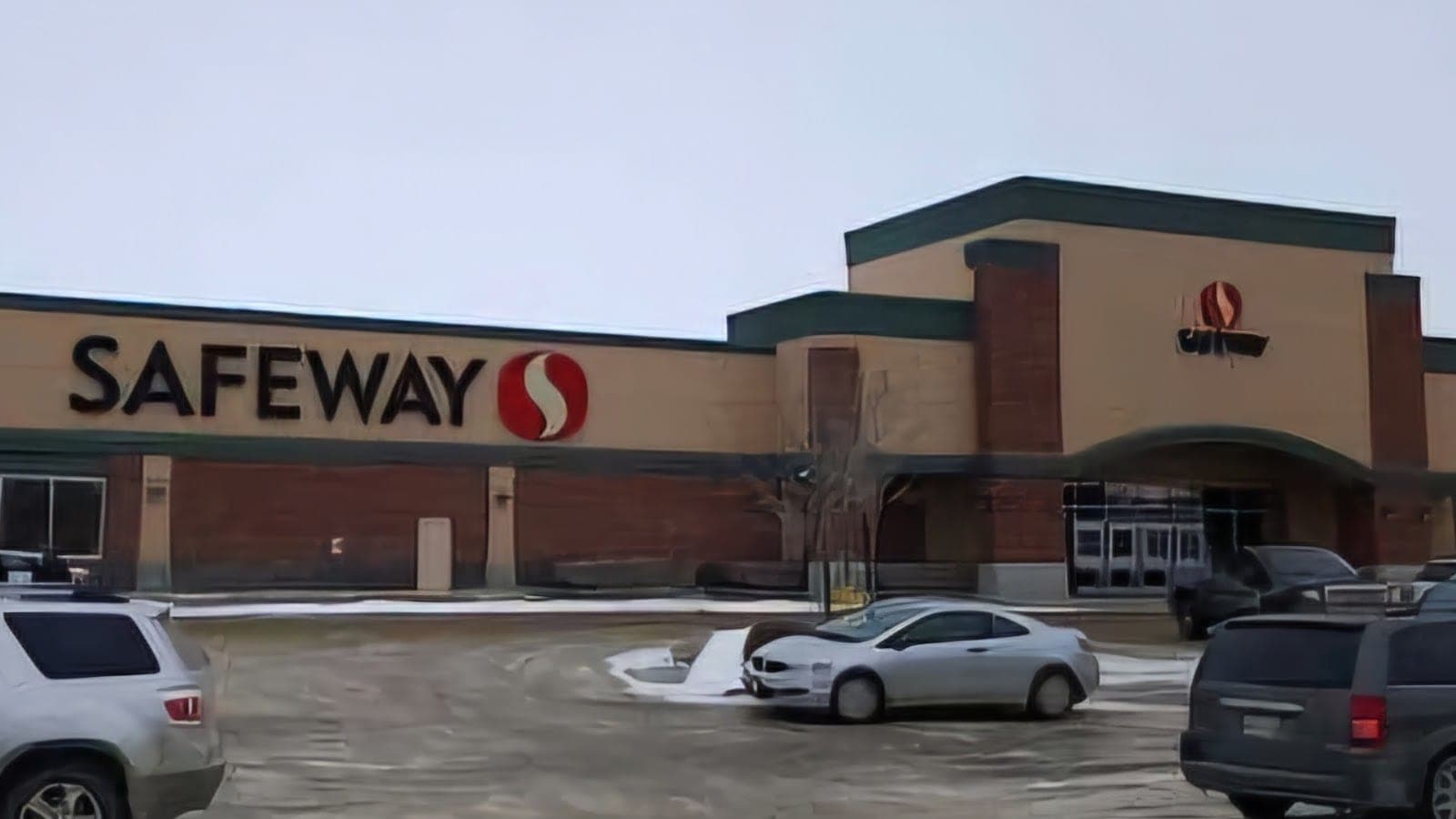 Safeway Pharmacy Coral Centre (photo: Lazarus, via Google)