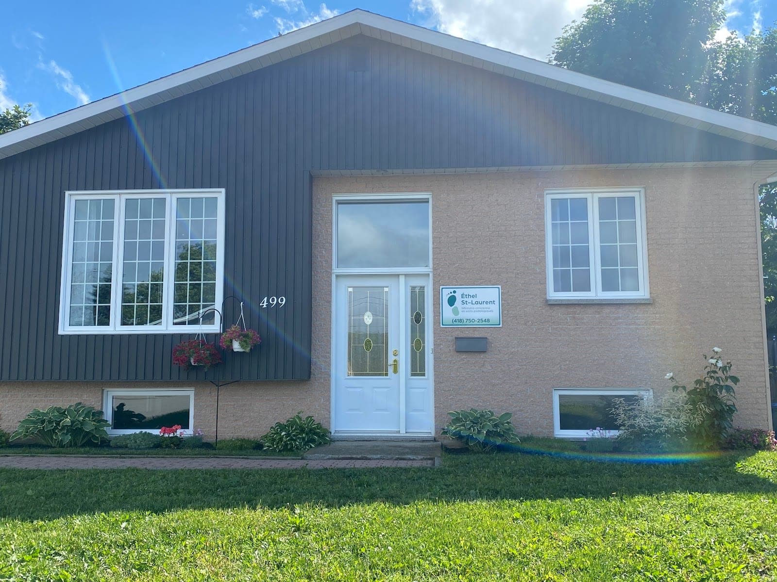 Éthel St-Laurent Infirmière clinicienne en soins podologiques (photo: Éthel St-Laurent Infirmière clinicienne en soins podologiques, via Google)