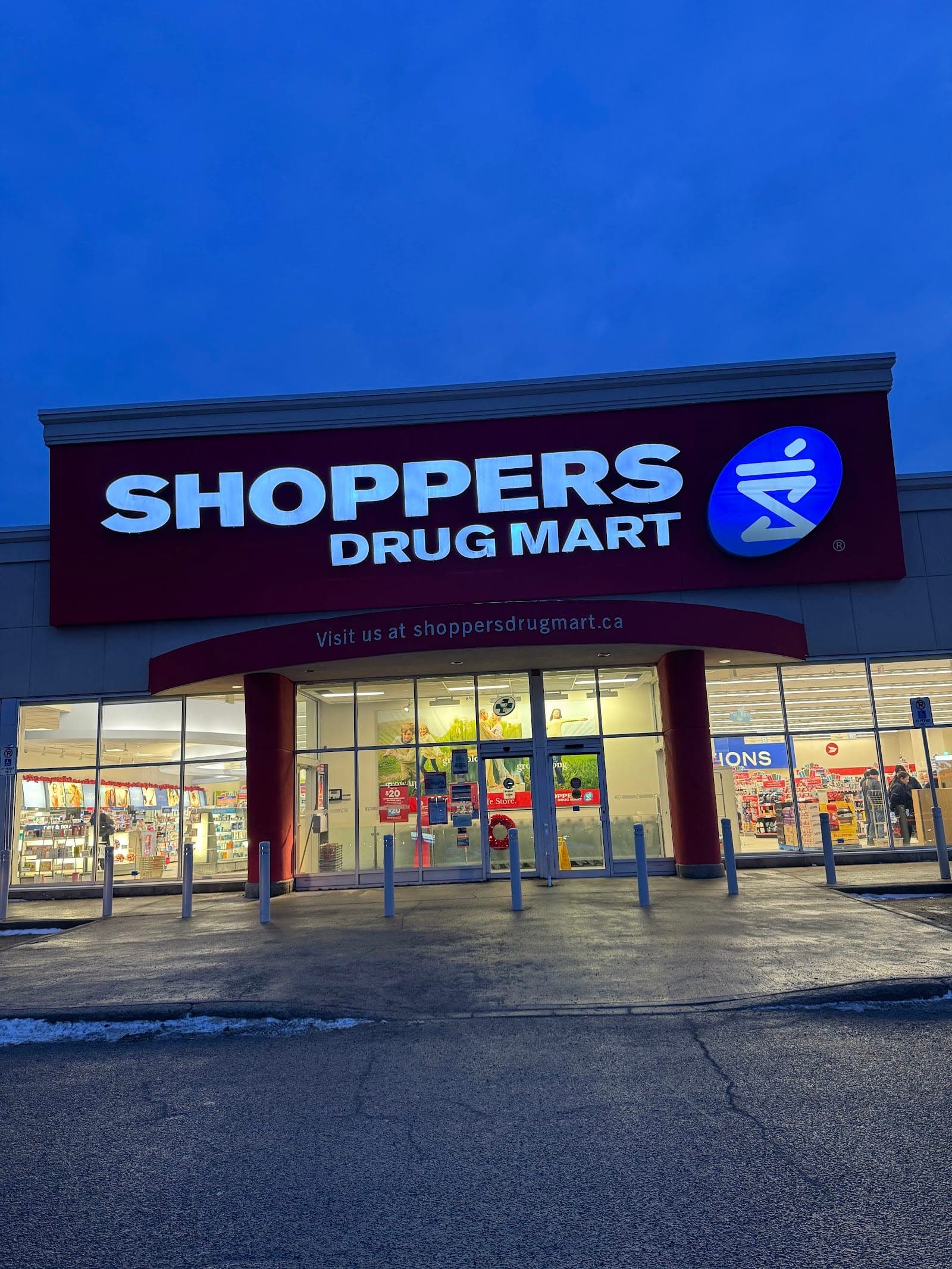 Shoppers Drug Mart (photo: Ramesh Sharma, via Google)