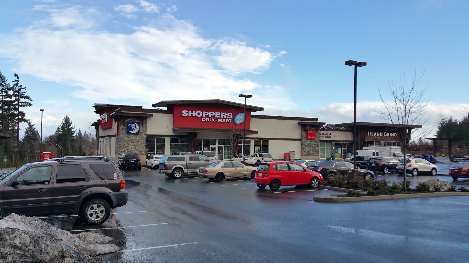 Shoppers Drug Mart (photo: Mass S, via Google)