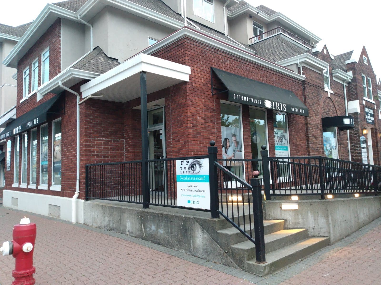 IRIS Optometrists and Opticians - Sidney (photo: Sam Vekemans, via Google)