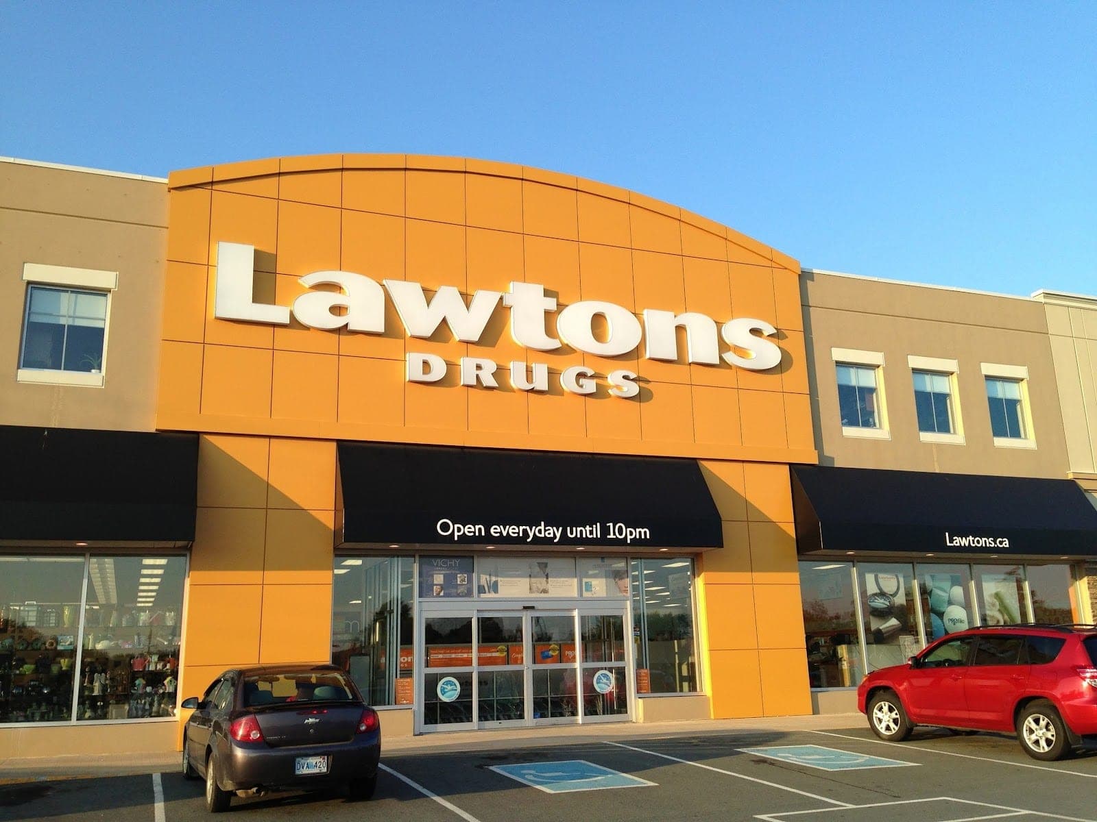 Lawtons Drugs Bridgewater (photo: Michael Zingg, via Google)
