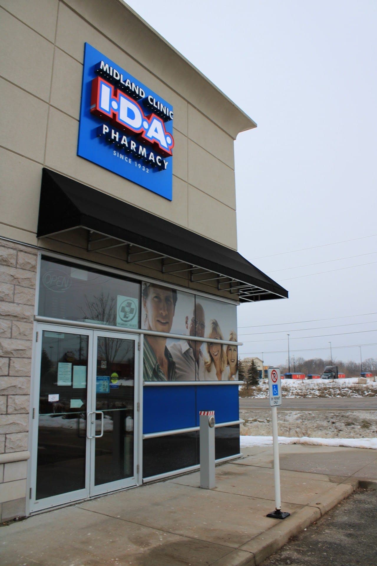 Midland Clinic IDA Pharmacy (photo: Kio, via Google)