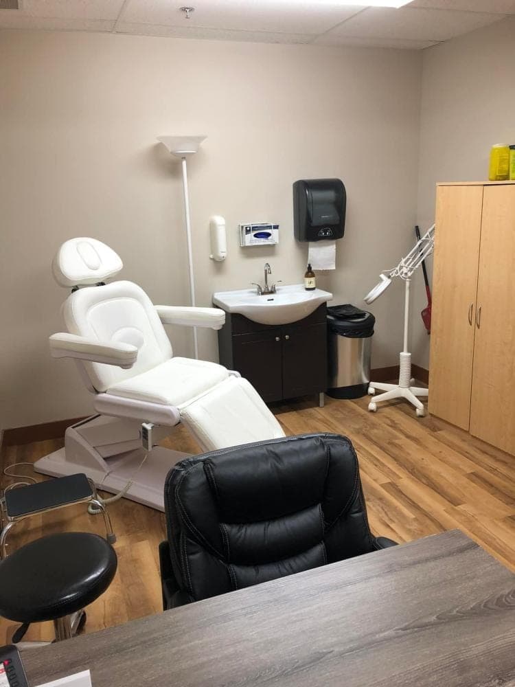 SeniorHome.ca - Soins Podologiques Karen Cyr