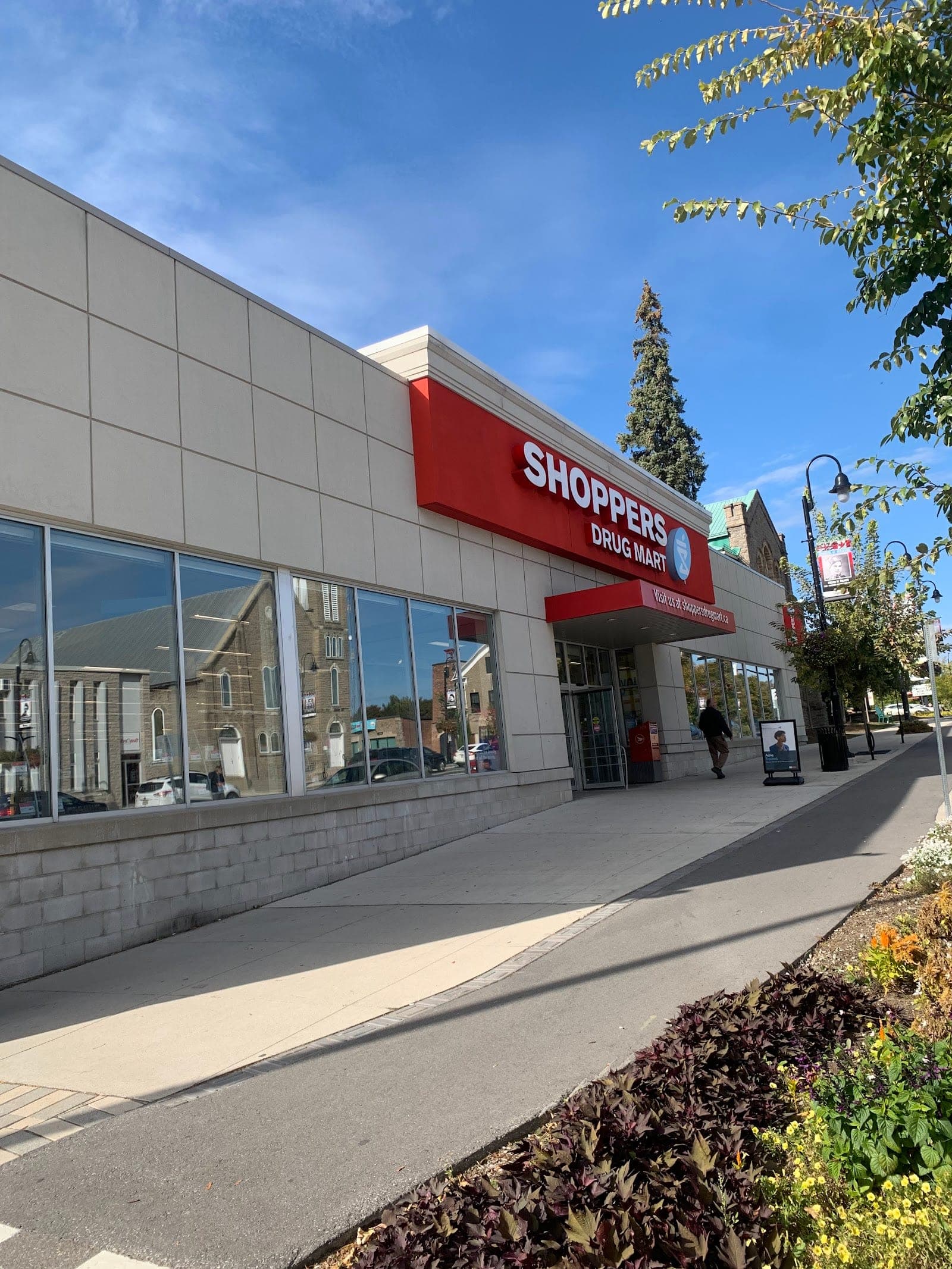 Shoppers Drug Mart (photo: Sebastian Soare, via Google)