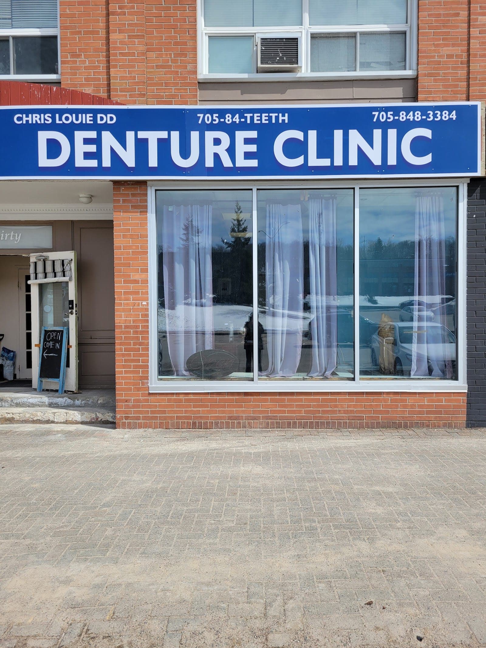 Chris Louie Denture Clinic (photo: Terry Aitcheson, via Google)