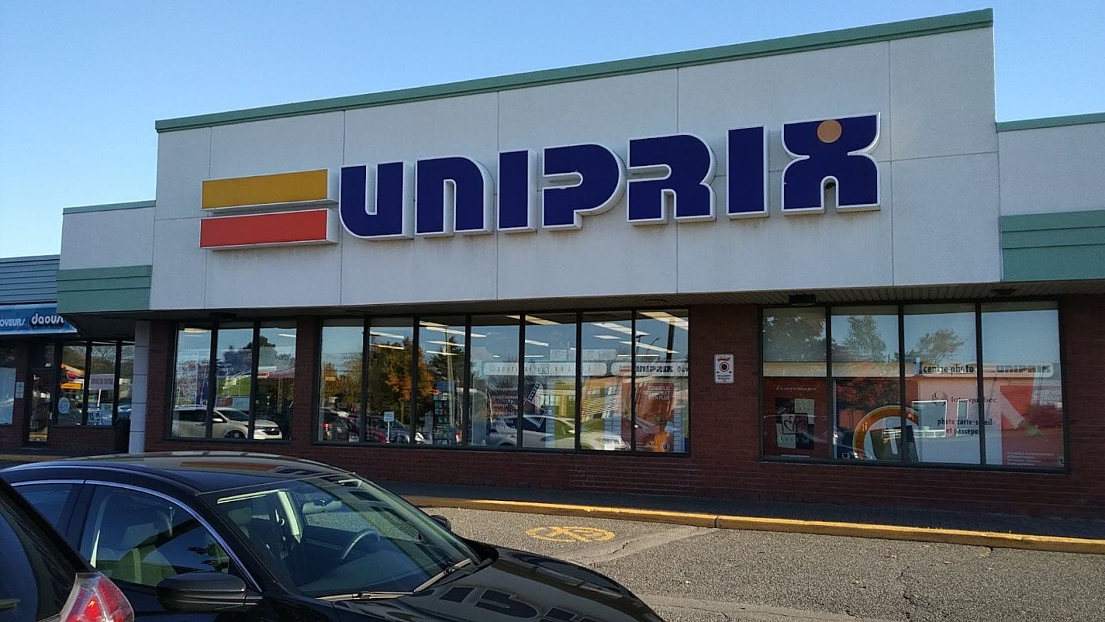 Uniprix Lachapelle, Tondreau, Bianchini & Beaulieu (photo: Pat V, via Google)