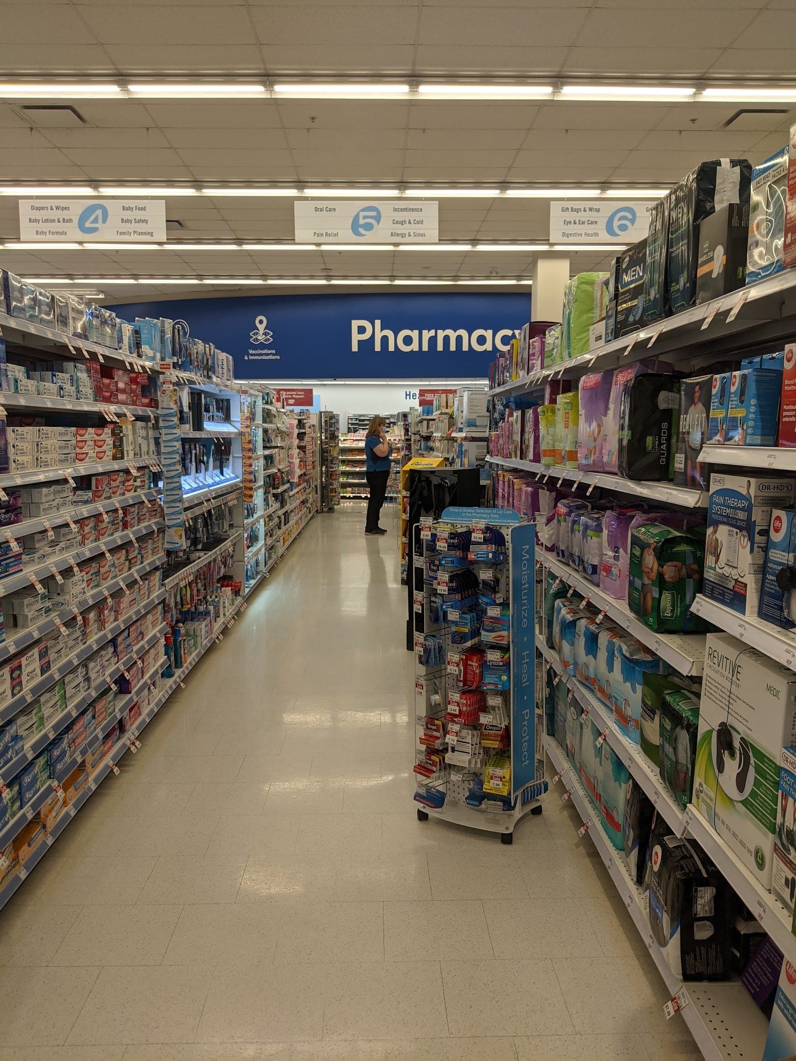 Shoppers Drug Mart (photo: Duff, via Google)