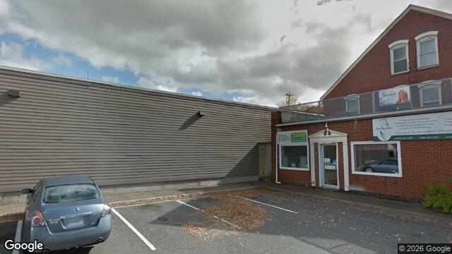 Lawtons Drugs Kentville (Google Street View)
