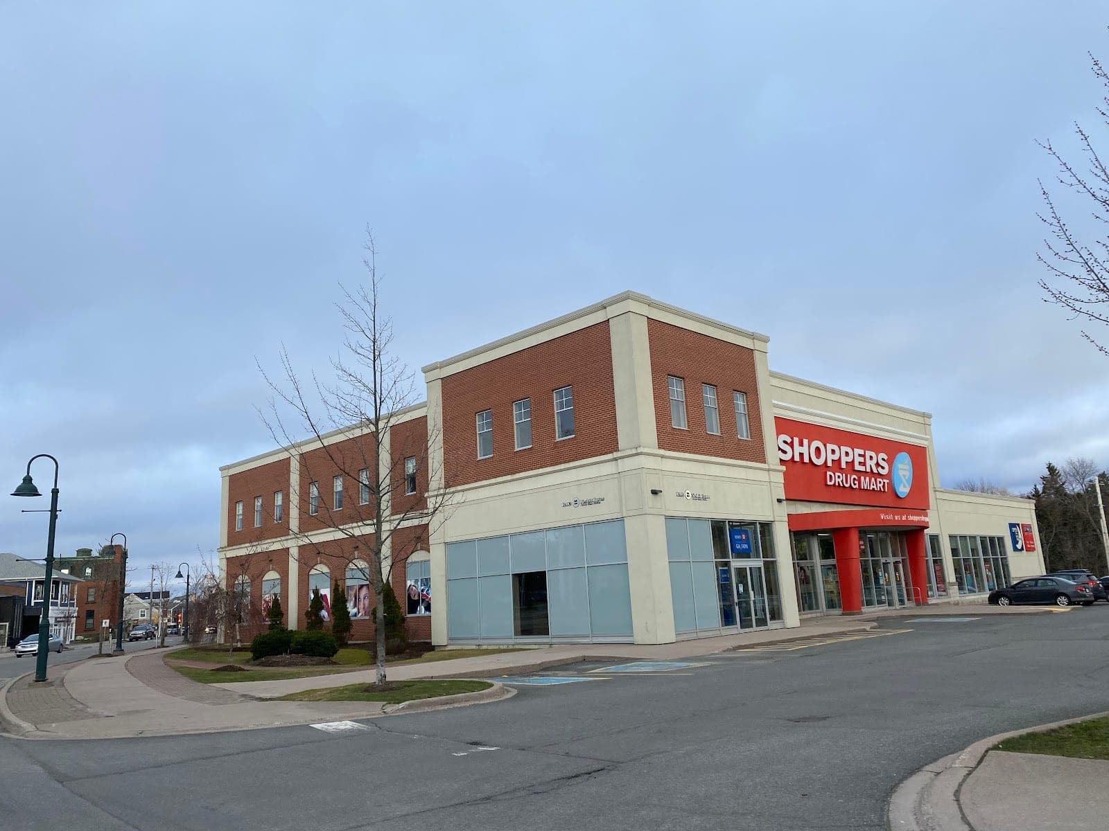 Shoppers Drug Mart (photo: Matthew Pettipas, via Google)