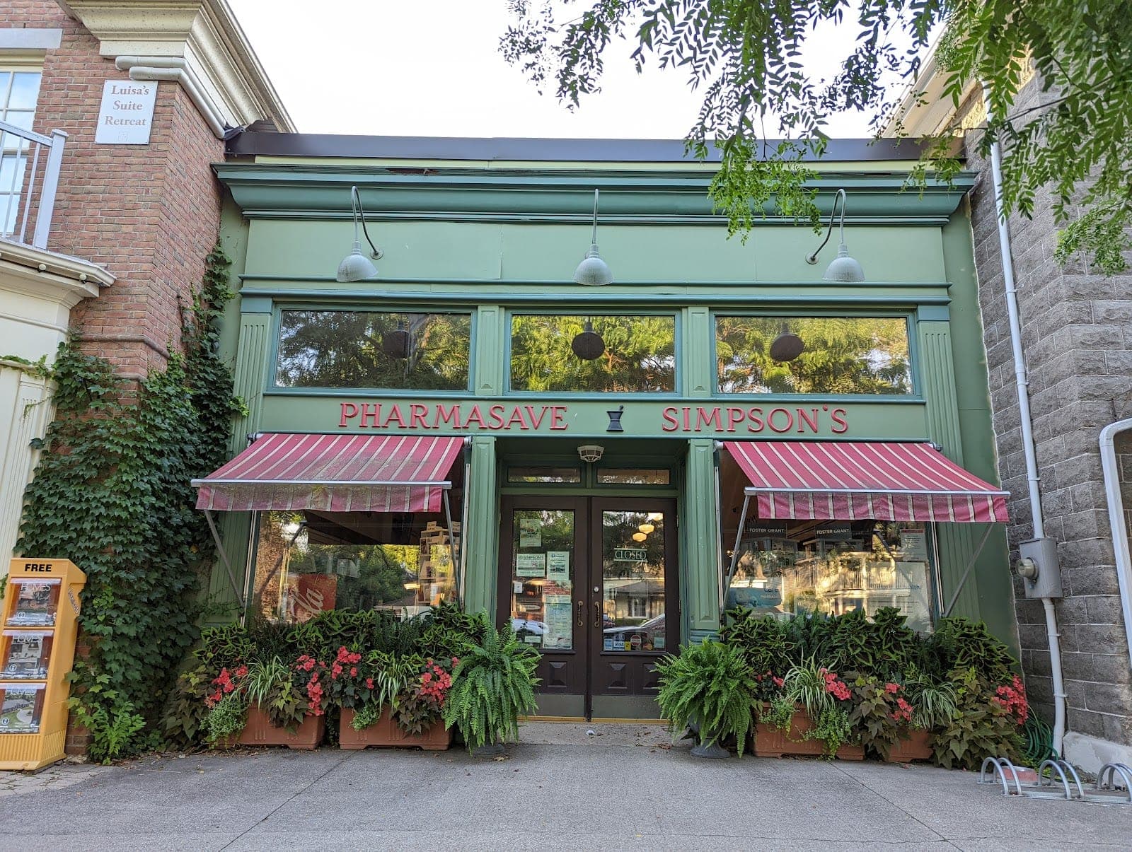 Pharmasave Simpson's Apothecary (photo: Ahmad Ayyub, via Google)