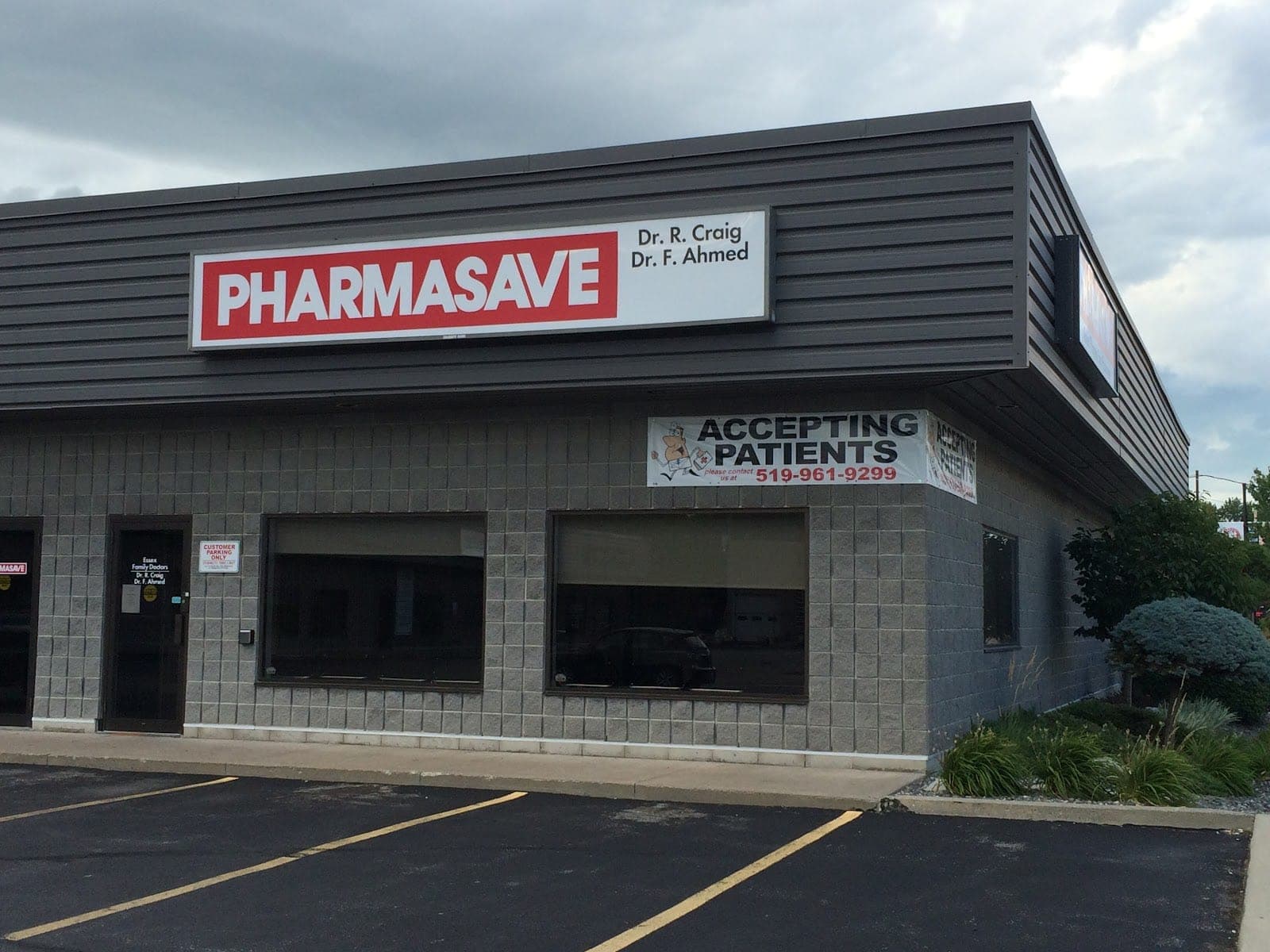 Pharmasave (photo: Brian Bartlett, via Google)