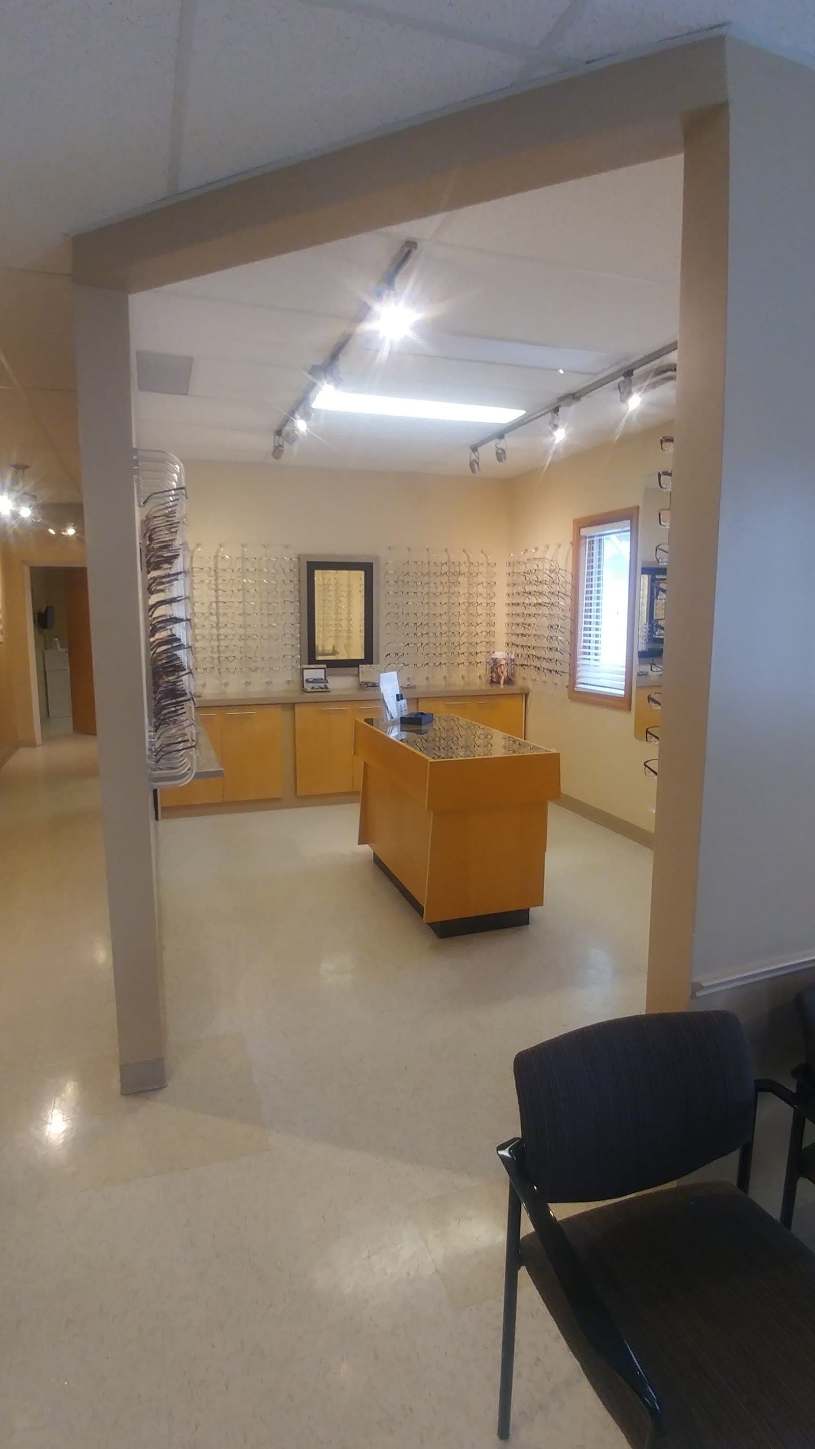 Kingsville Eye Care - Optometrists: Dr. McCormick, Dr. Molzan & Dr. Mockler (photo: Eric Martindale, via Google)
