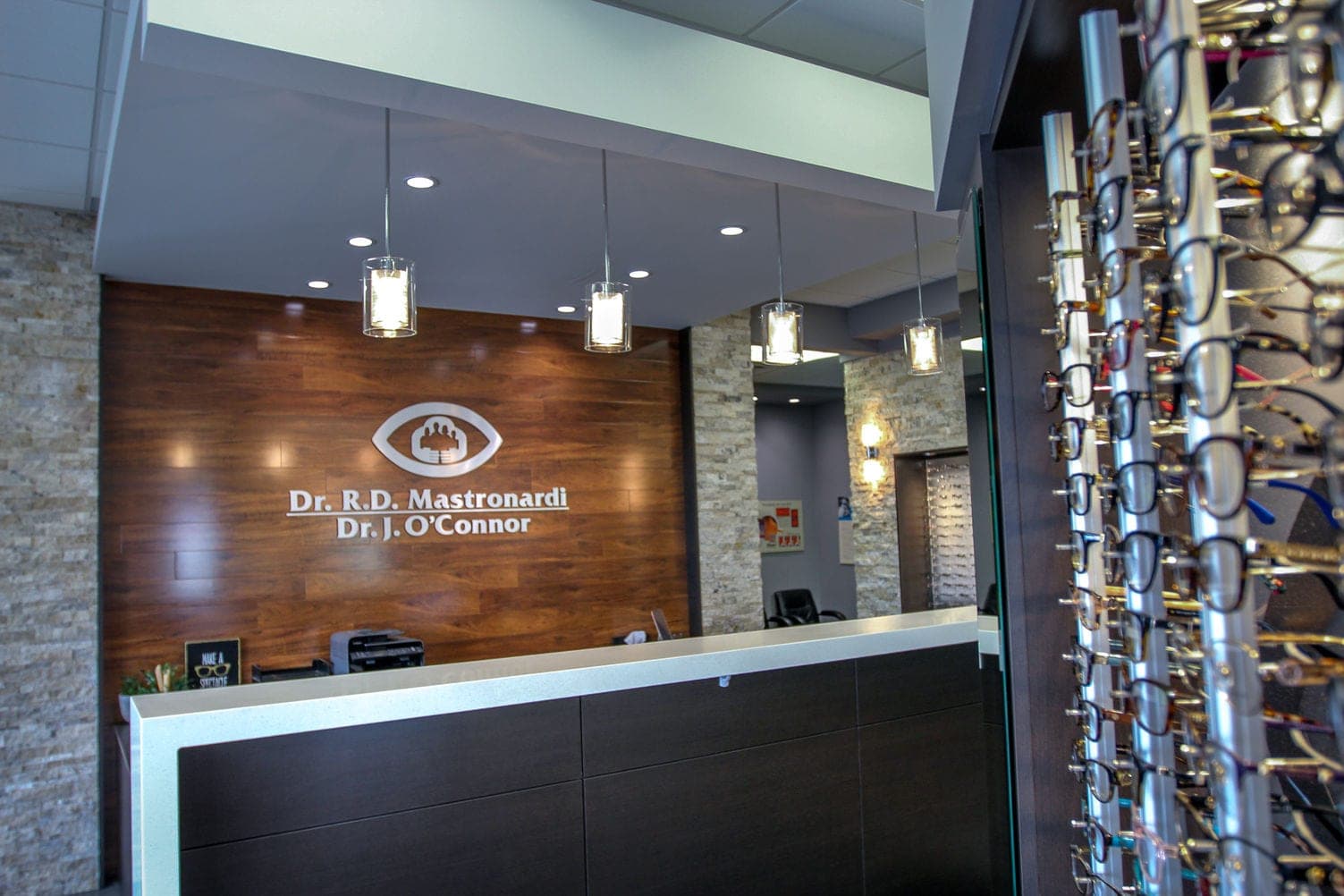 SeniorHome.ca - Kingsville Optometry - Drs. Mastronardi & O'Connor
