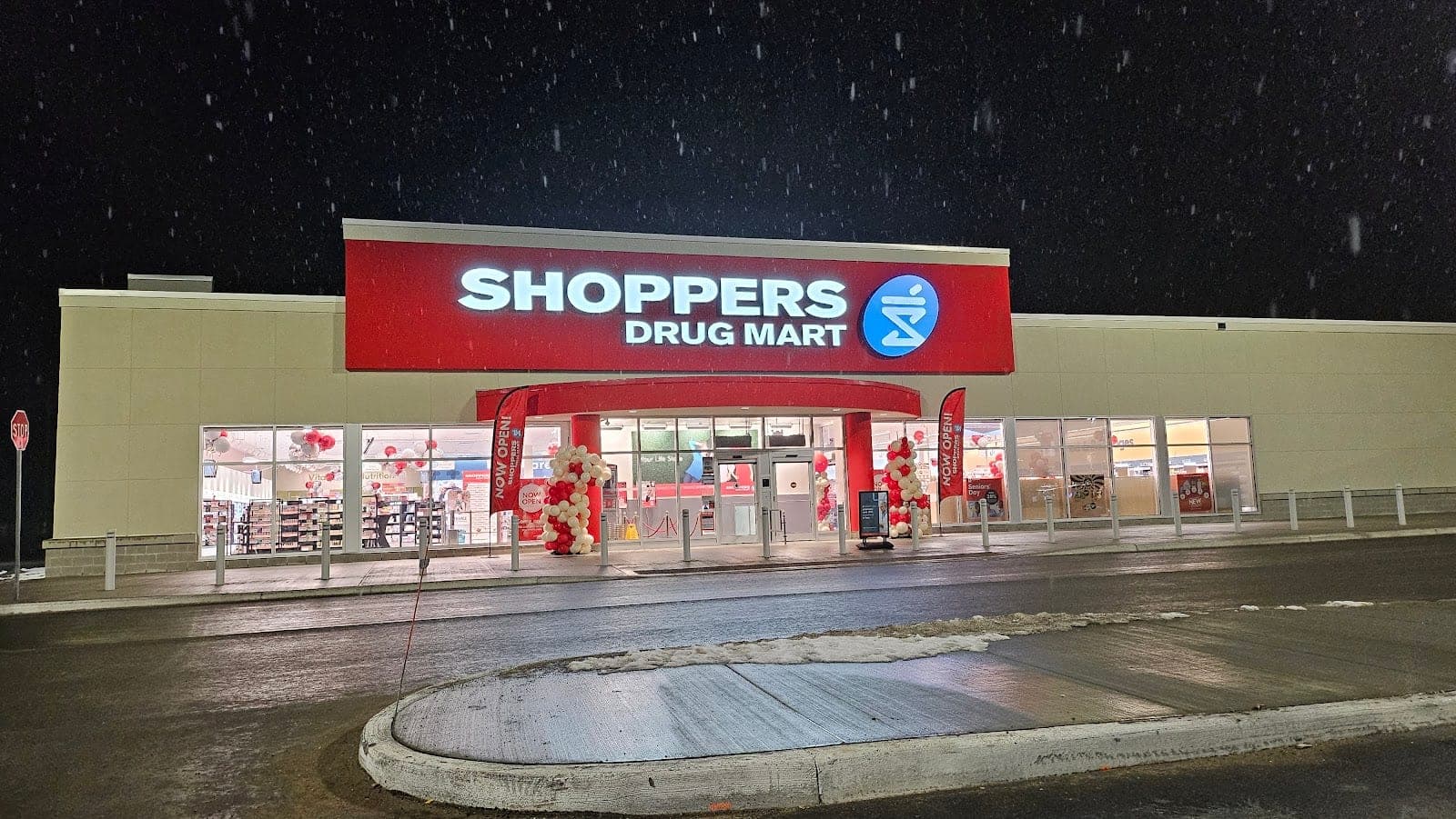 Shoppers Drug Mart (photo: Robert Kubbinga, via Google)