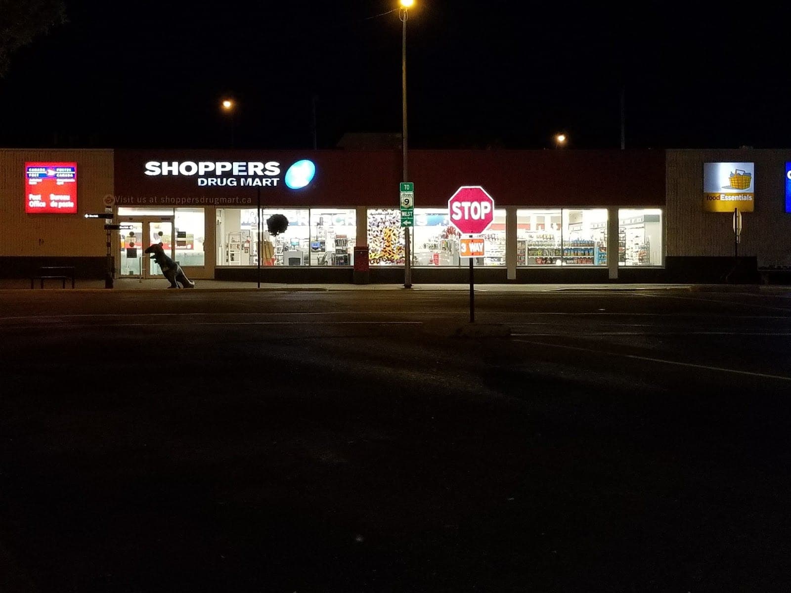 Shoppers Drug Mart (photo: Marc MacLean, via Google)