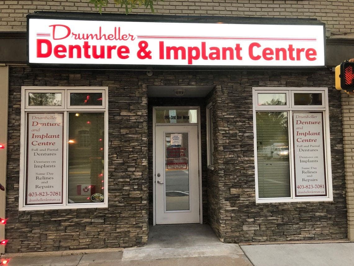 SeniorHome.ca - Drumheller Denture Clinic