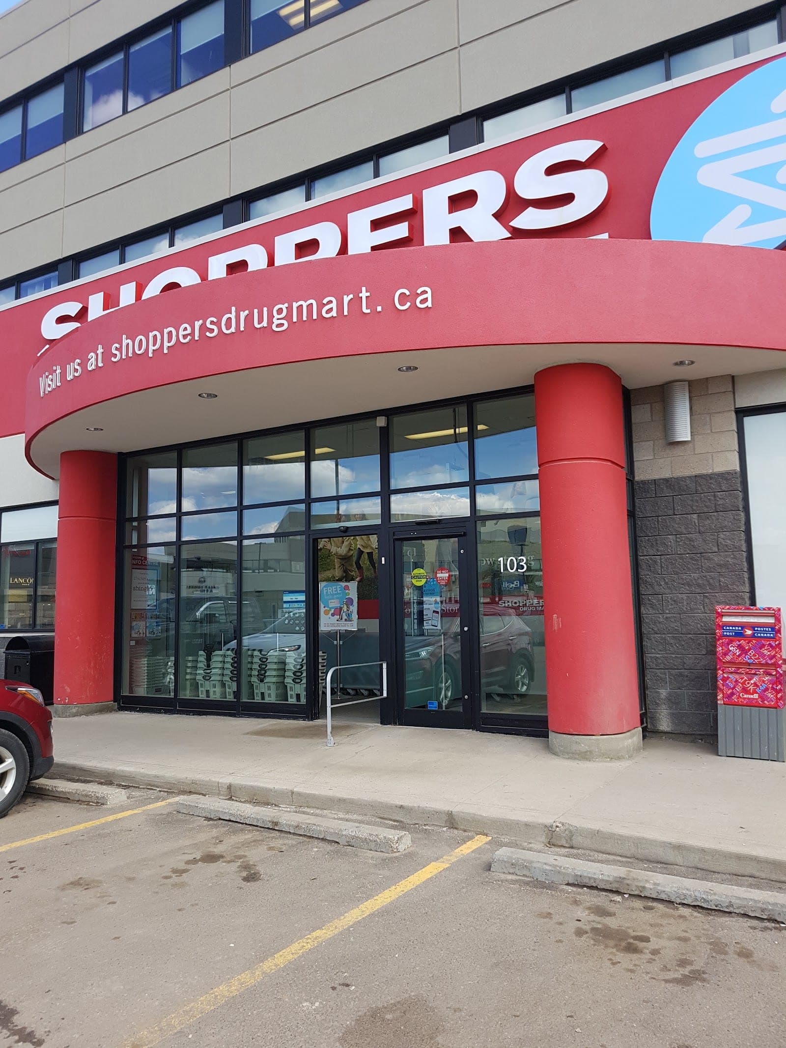 Shoppers Drug Mart (photo: Joe J, via Google)