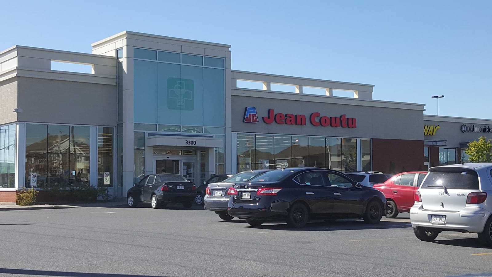 Pharmacie Jean Coutu Jean-Philippe Roy (photo: Jacques Peiry, via Google)
