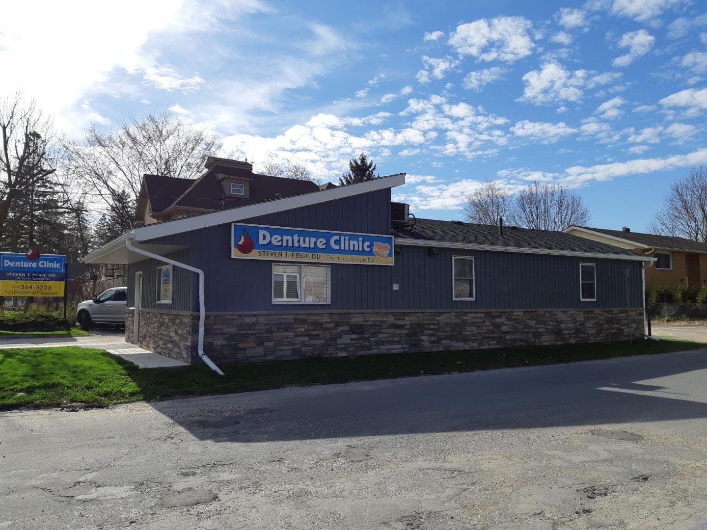 Steven T. Feige Denture Clinic (photo: Steven T. Feige Denture Clinic, via Google)