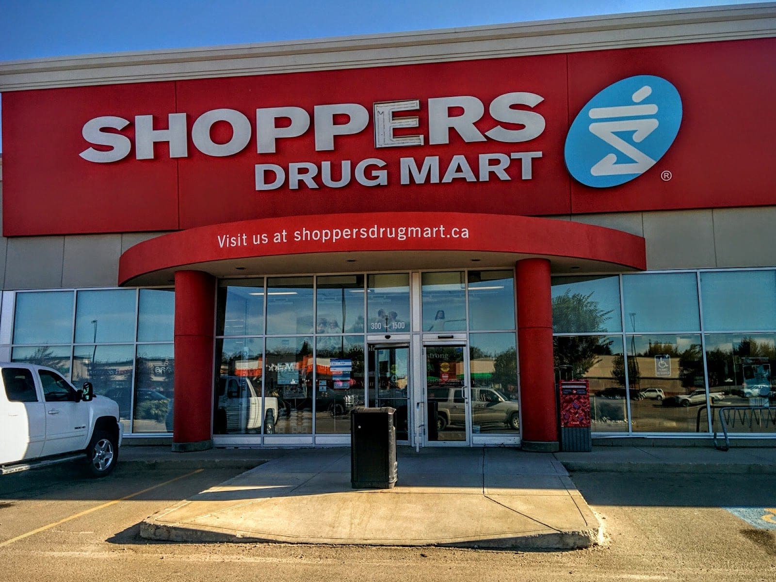 Shoppers Drug Mart (photo: Michel Buitendyk, via Google)