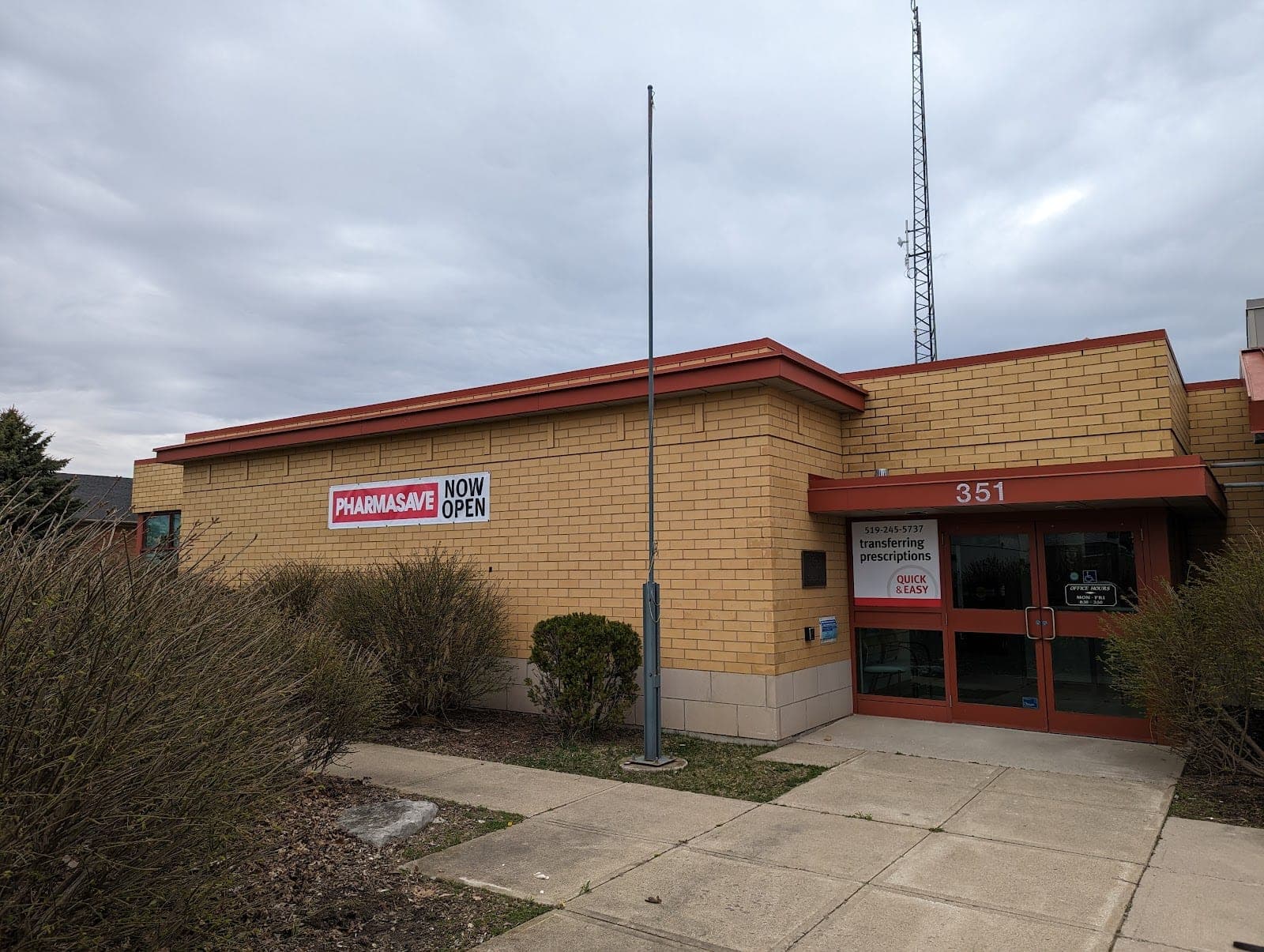 Strathroy Pharmasave (photo: Strathroy Pharmasave, via Google)