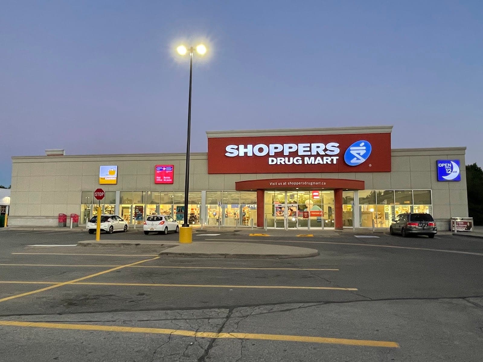 Shoppers Drug Mart (photo: Li Xinglong, via Google)
