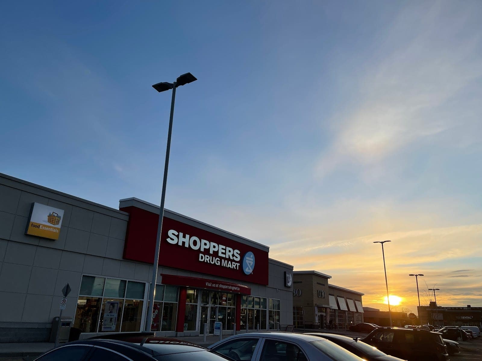 Shoppers Drug Mart (photo: Dyoph D, via Google)