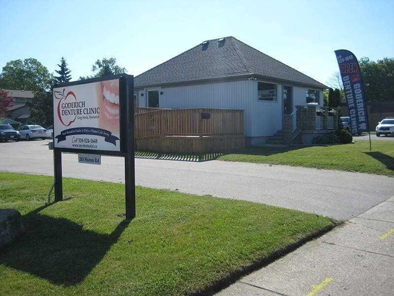 SeniorHome.ca - Kincardine Denture Clinic