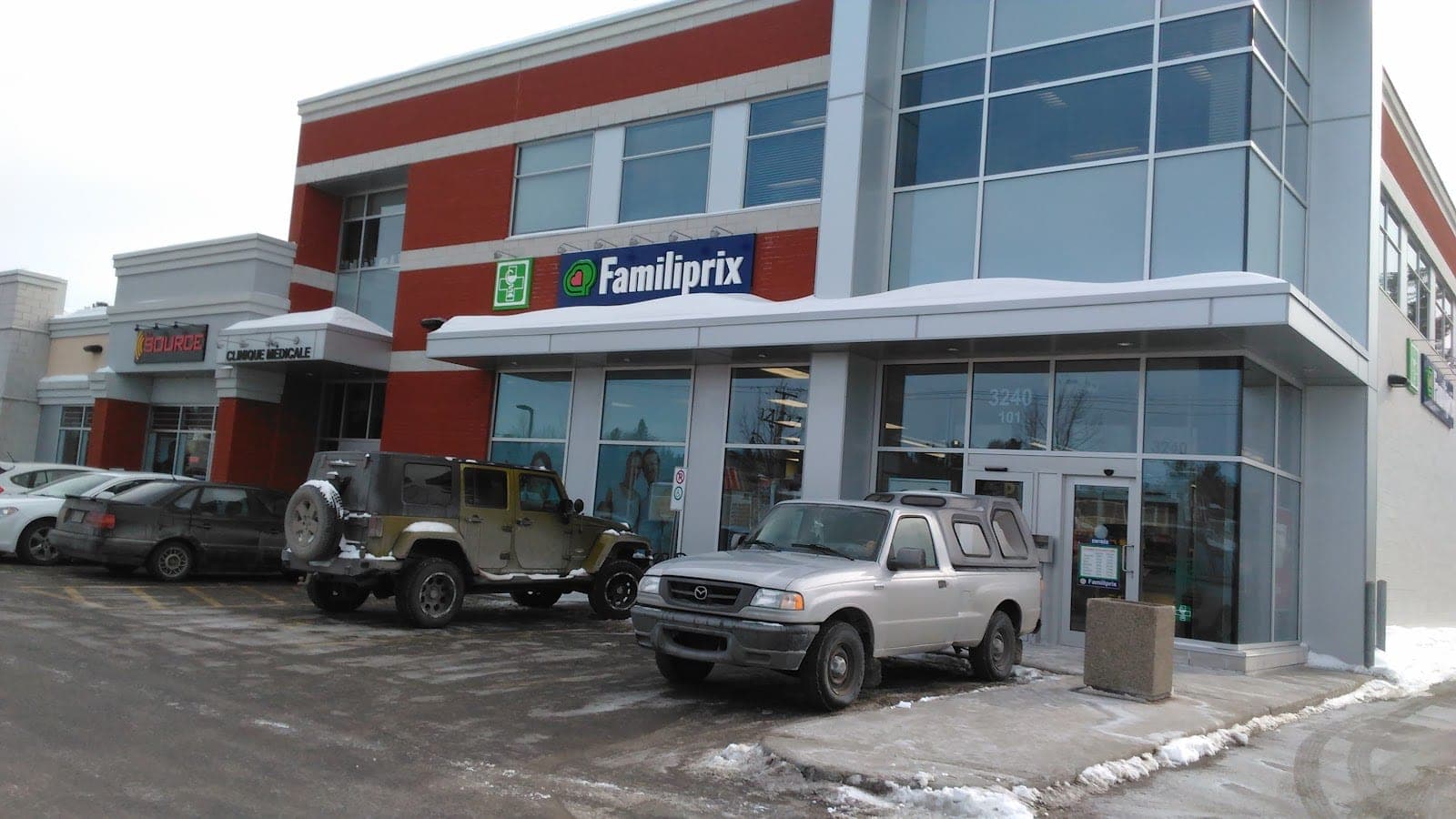 Familiprix Extra (photo: Pat Le, via Google)