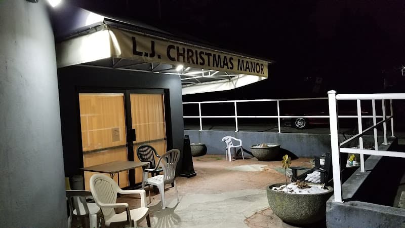 L.J. Christmas Apartments - Photo 1