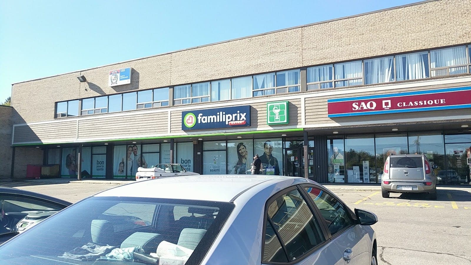 Familiprix Extra (photo: Westley Toren, via Google)