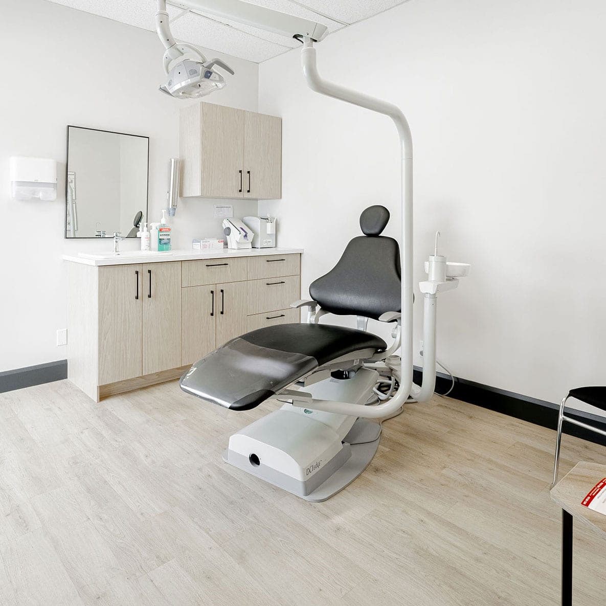 SeniorHome.ca - Clinique de Denturologie Kim Martel