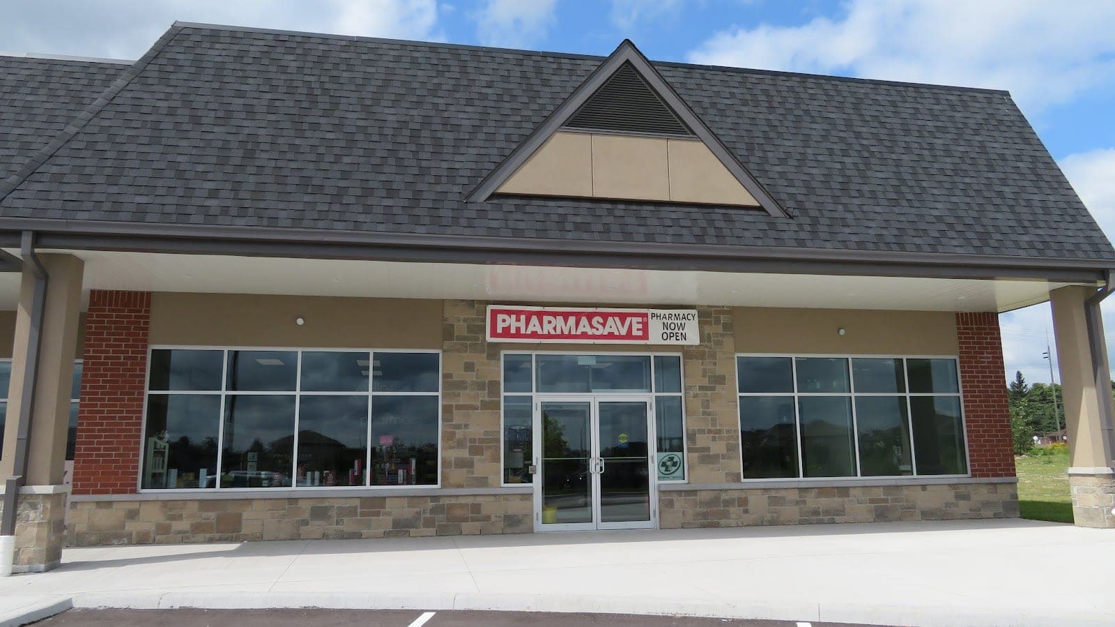 Breslau Commons Pharmacy (Pharmasave) (photo: Breslau Commons Pharmacy (Pharmasave), via Google)