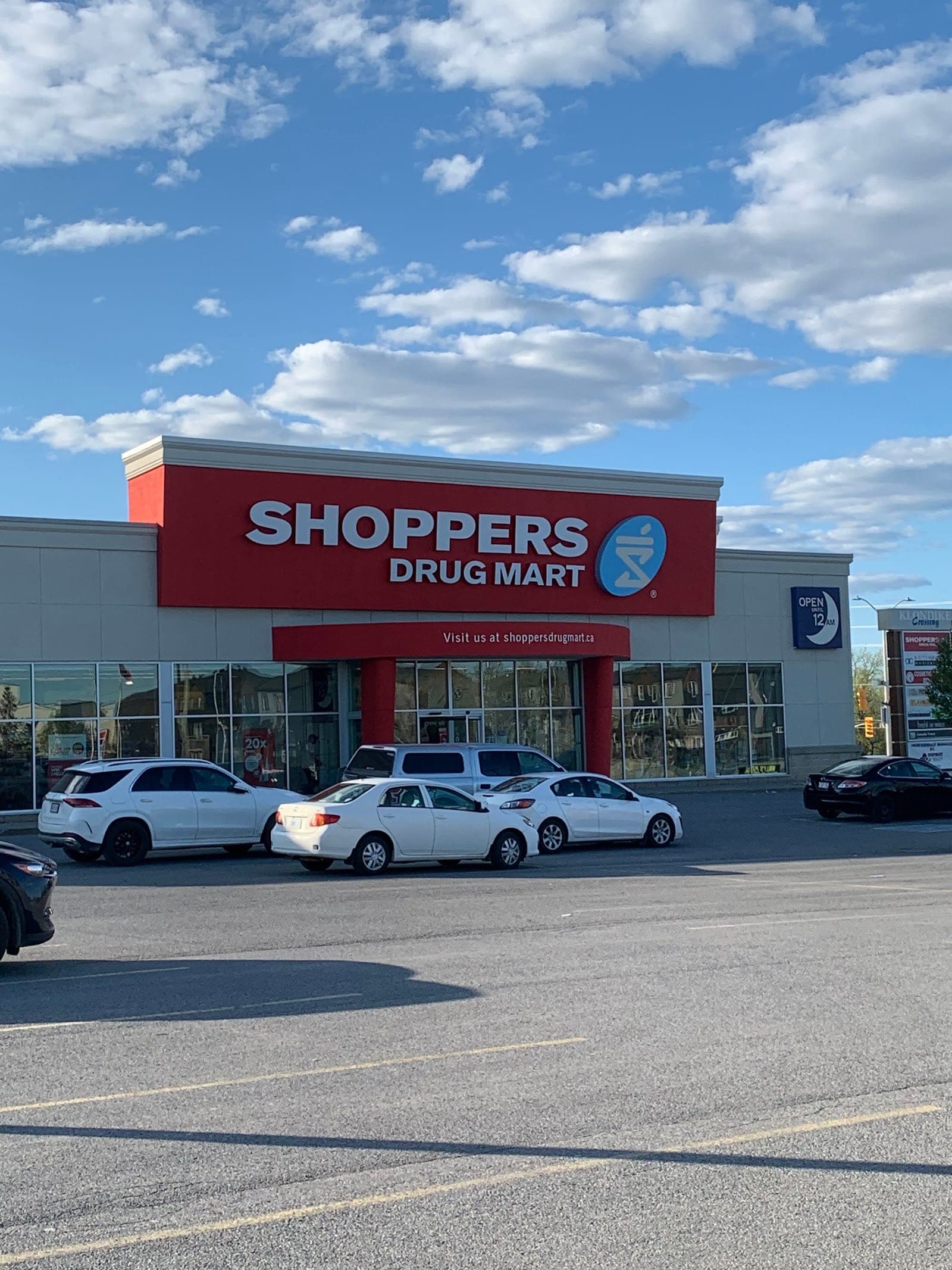 Shoppers Drug Mart (photo: Sebastian Soare, via Google)