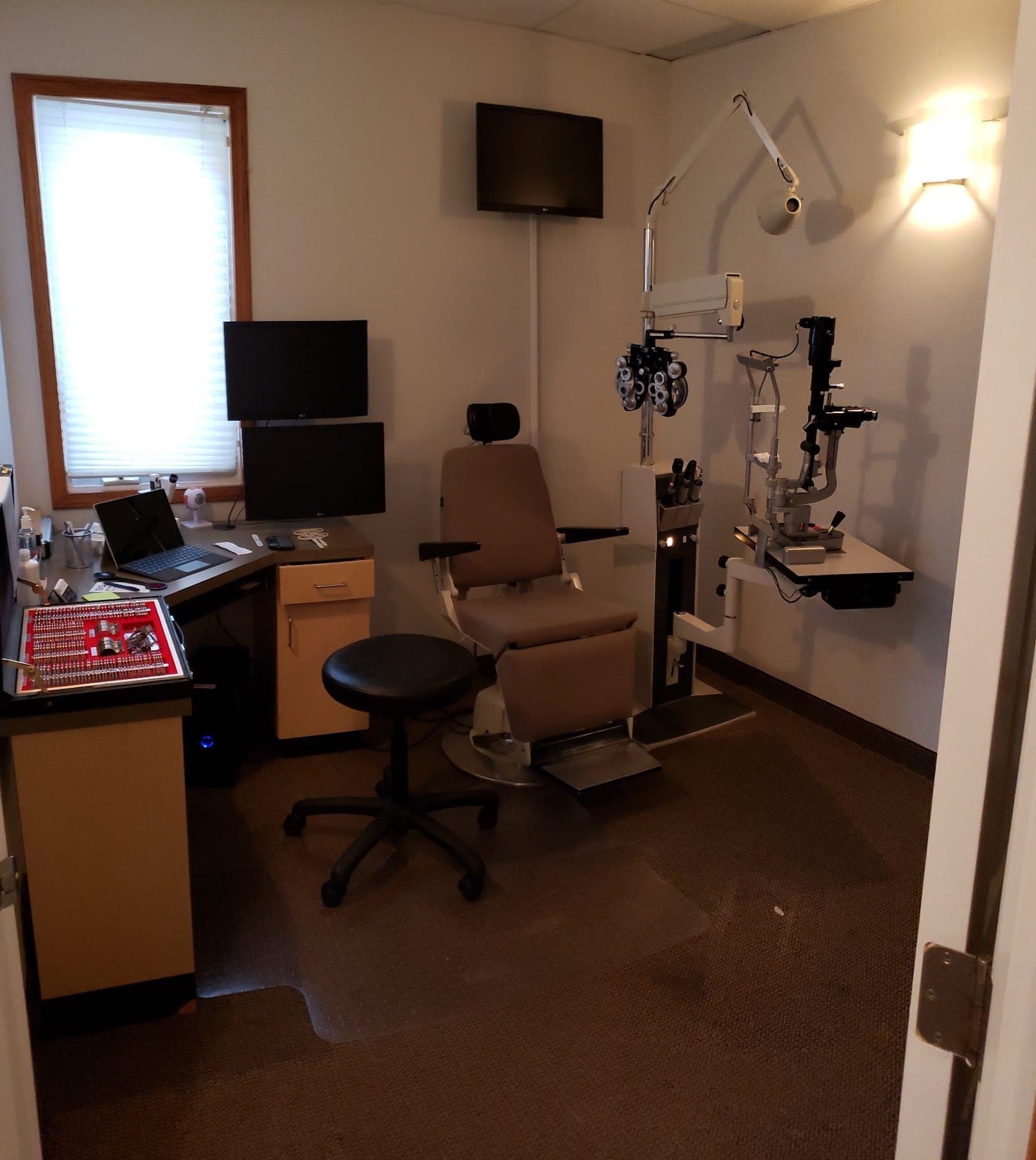 Doctors Vision Care Outlook (photo: Doctors Vision Care Outlook, via Google)