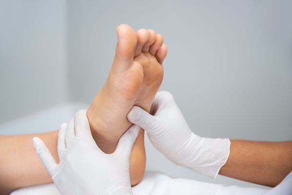 SeniorHome.ca - Feetures Foot Care and Reflexology