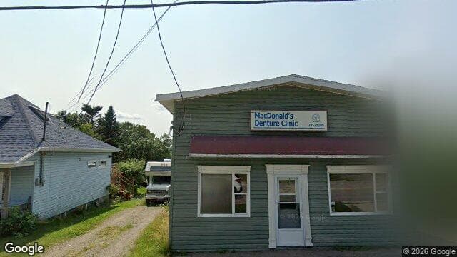 MacDonald's Denture Clinic (Google Street View)