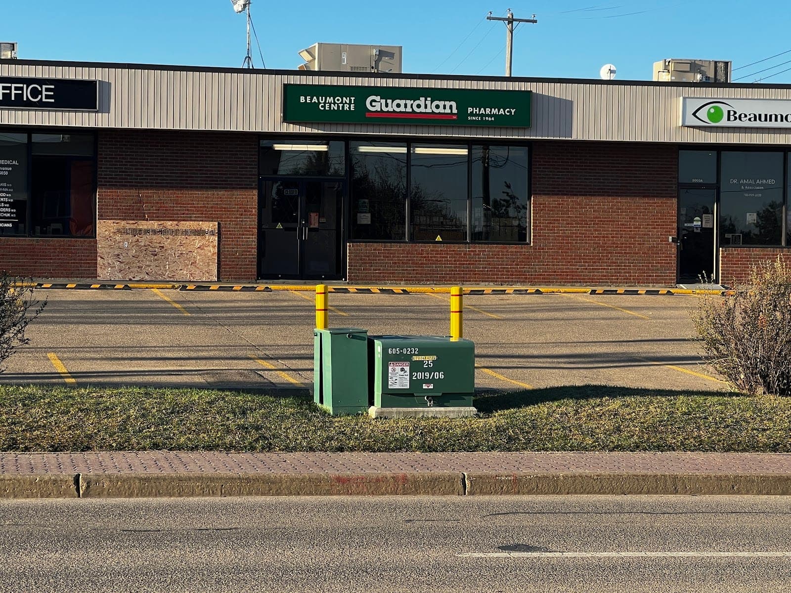 Guardian BEAUMONT CENTRE PHARMACY (photo: Serg SK, via Google)