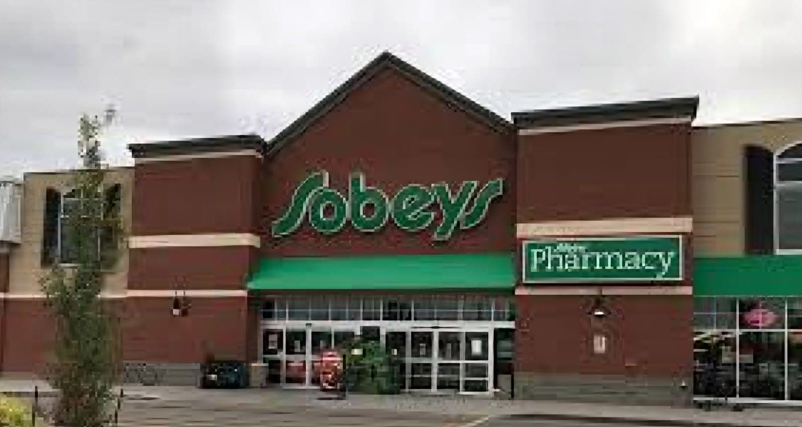 Sobeys Pharmacy Beaumont (photo: Lazarus, via Google)