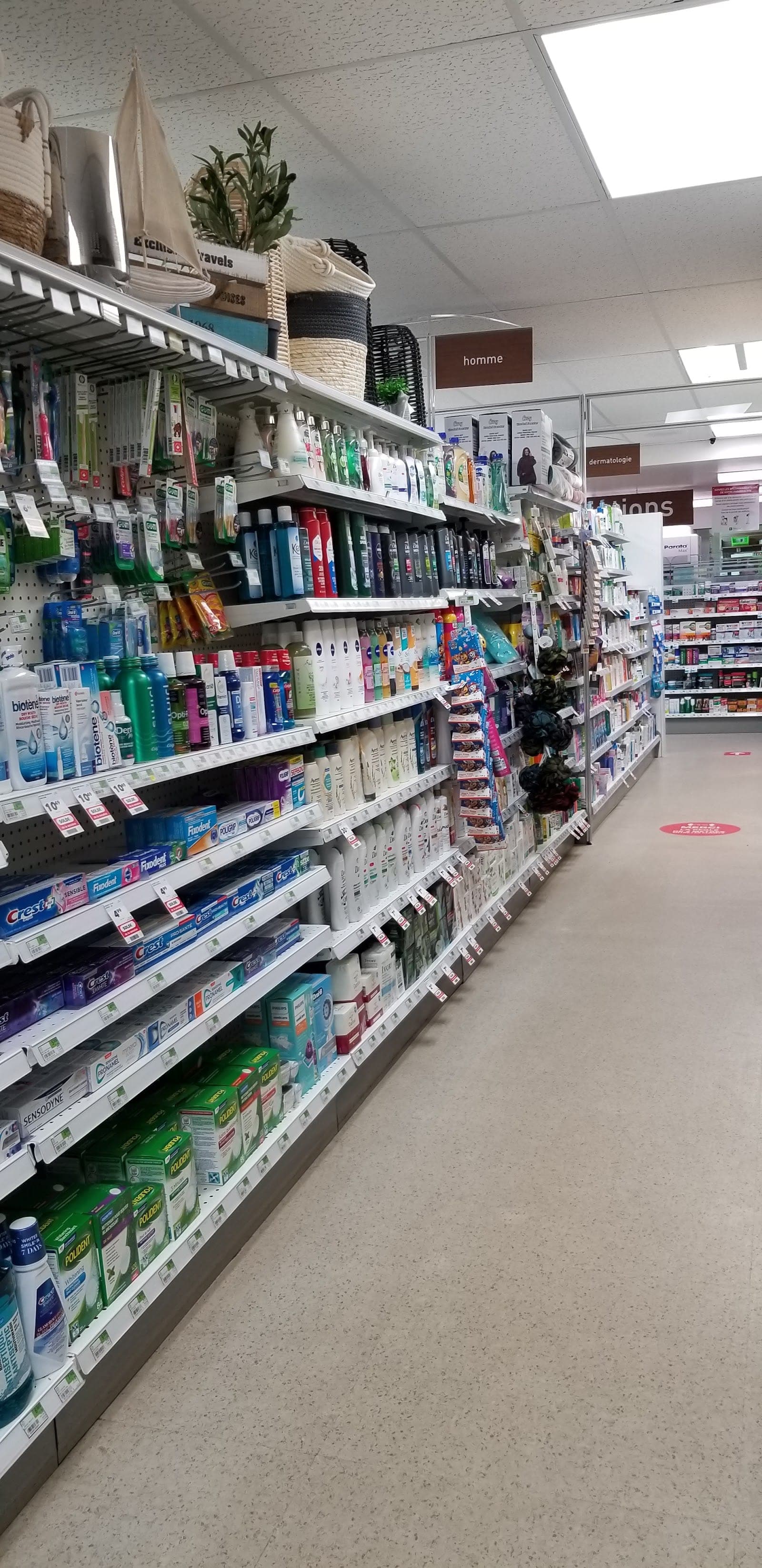 Familiprix Clinique (photo: S Boisvert, via Google)
