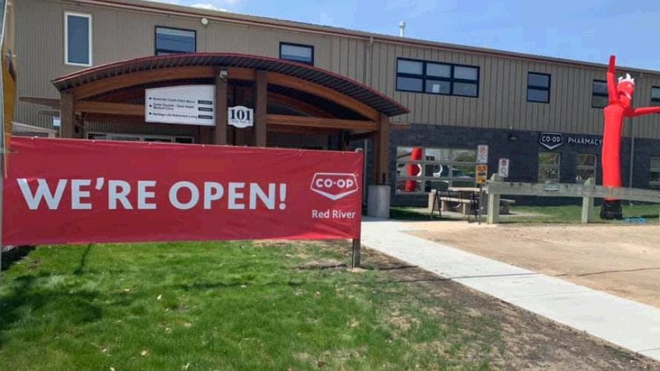SeniorHome.ca - Red River Co-op Pharmacy - Niverville