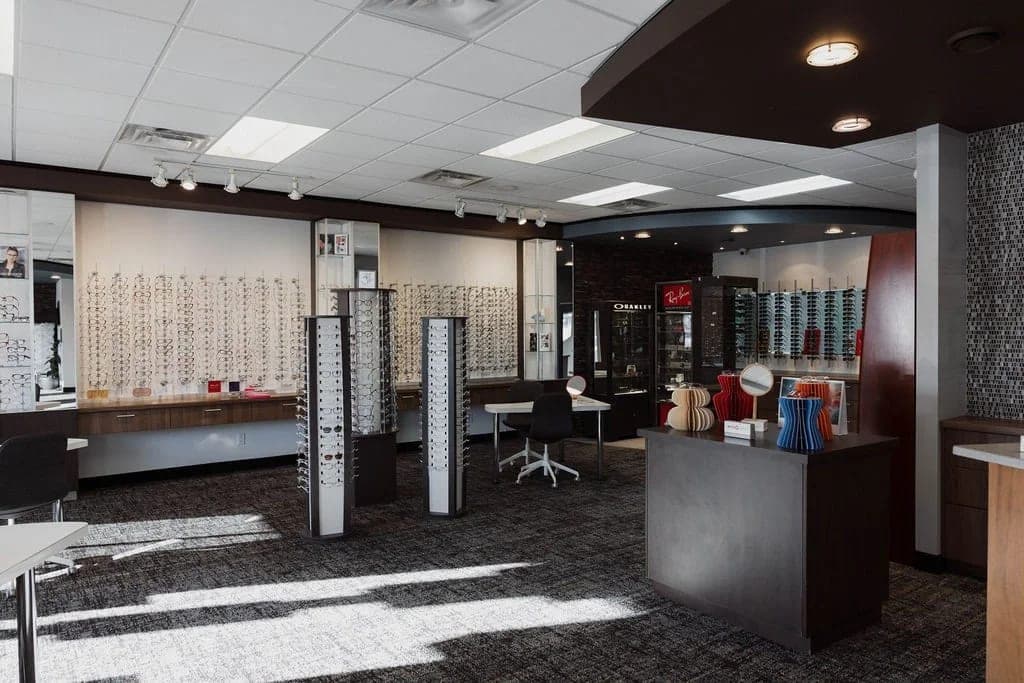 SeniorHome.ca - Oakley Vision Center