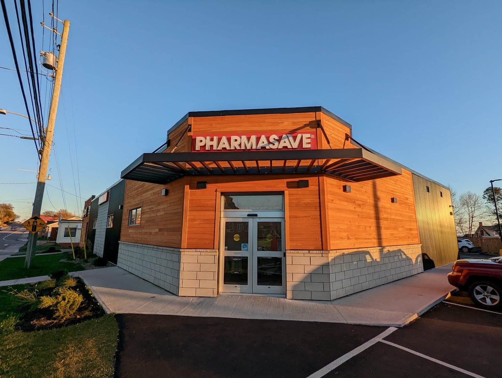 Main Street Pharmasave (photo: Daulton, via Google)