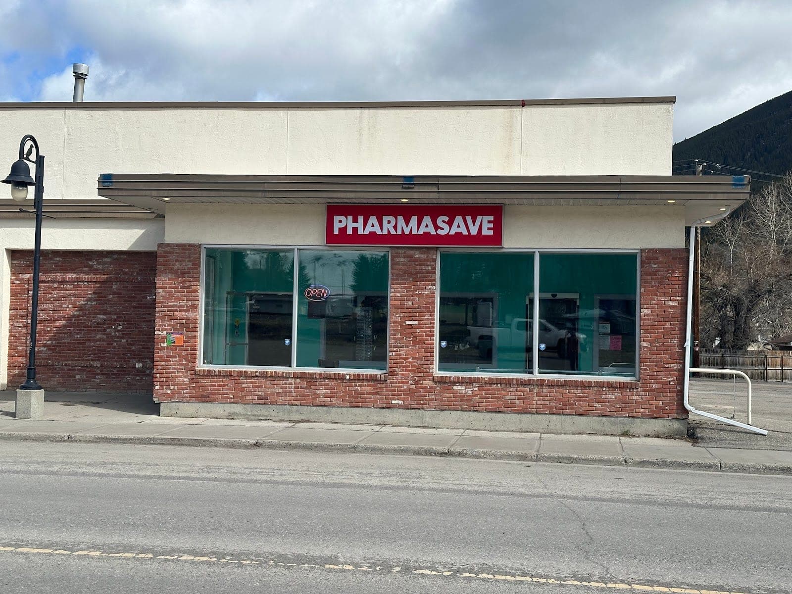 Pharmasave Blairmore (photo: Pharmasave Blairmore, via Google)