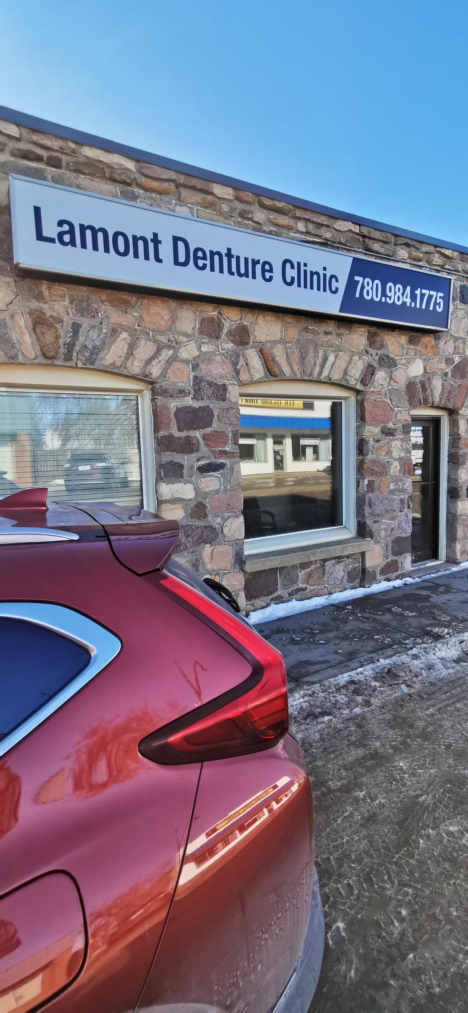 Lamont Denture Clinic (photo: Mel L, via Google)
