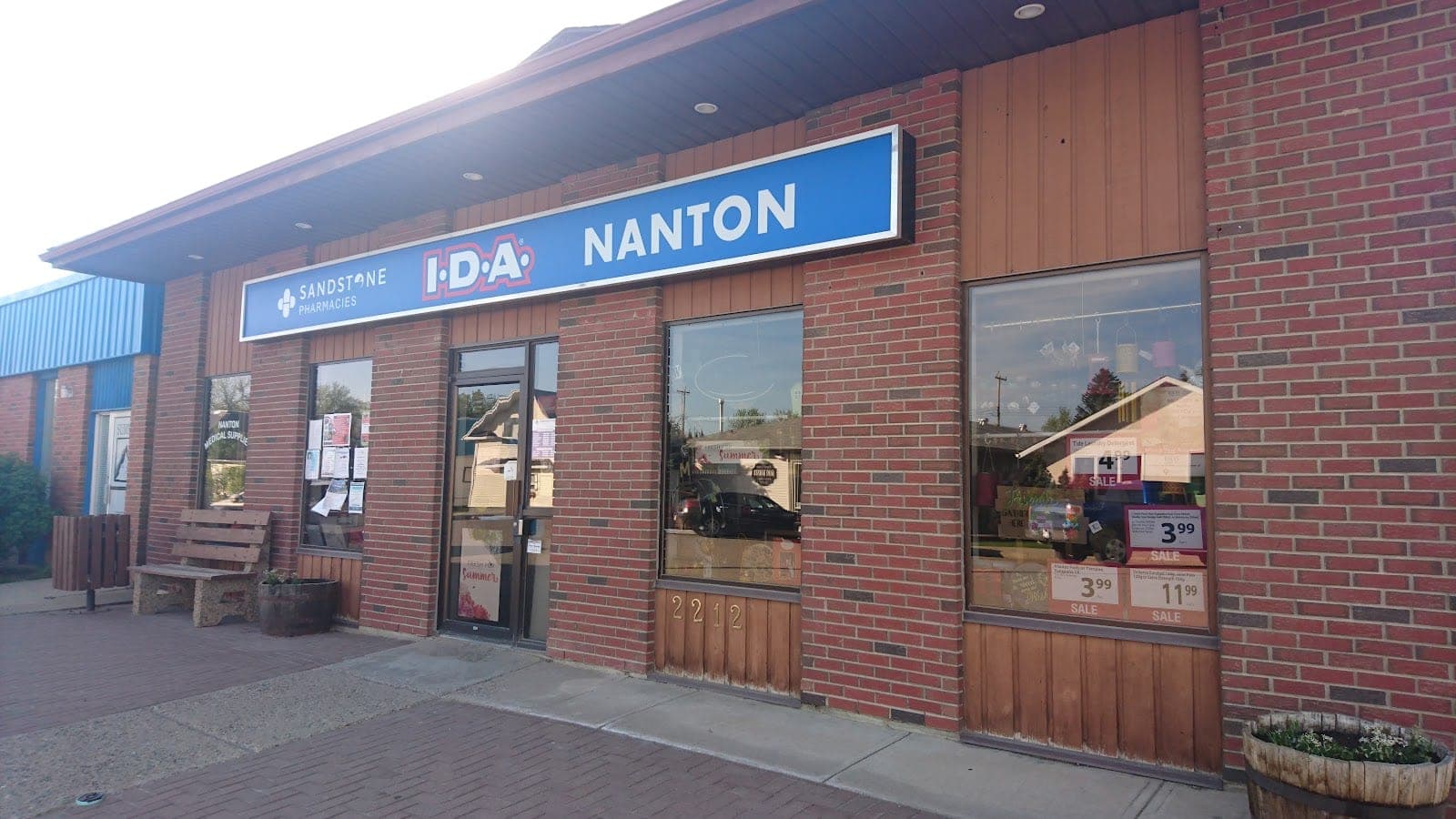 I.D.A. - Sandstone Pharmacies Nanton (photo: Obi1kaswabby, via Google)